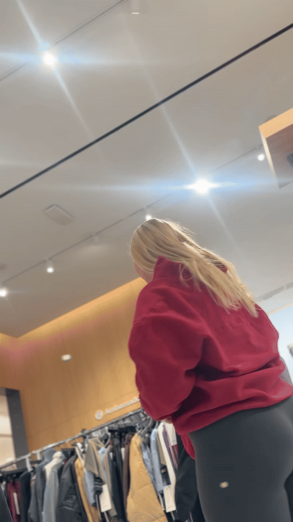 Thick Blonde Lululemon Pawg Employee with a fat cameltoe