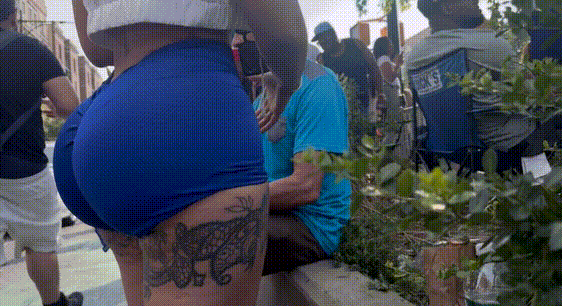 Dominican Parade Fat Ass Latina in blue leggings (OC)
