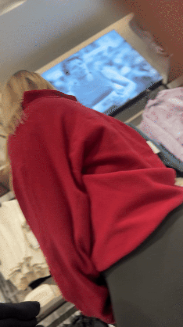 Thick Blonde Lululemon Pawg Employee with a fat cameltoe