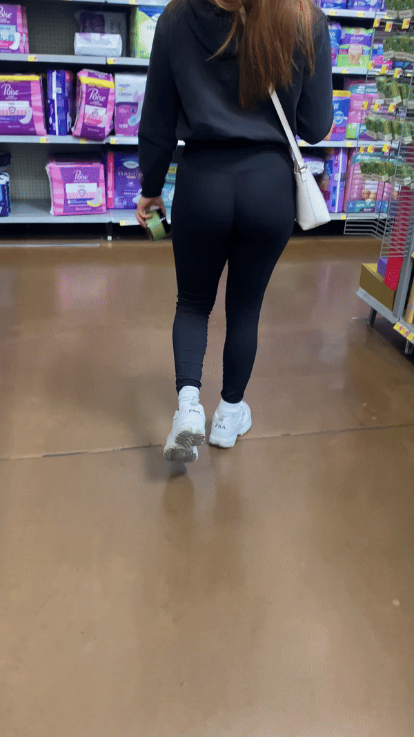 Sexy petite latina