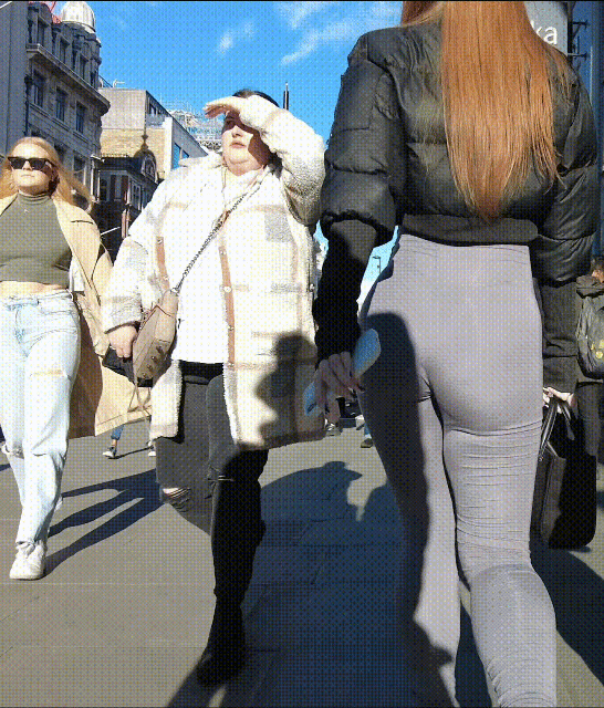 Insane jiggly tight ass white girl (NOT OC)