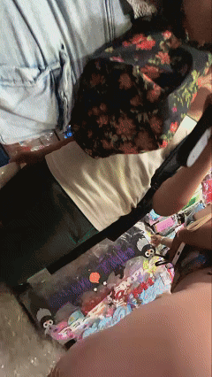 Latina in leggings [OC]