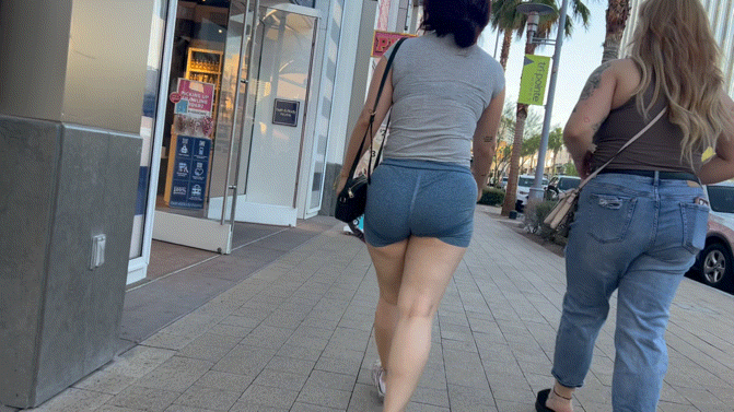 Pawg in blue with beautiful booty jiggle (OC)