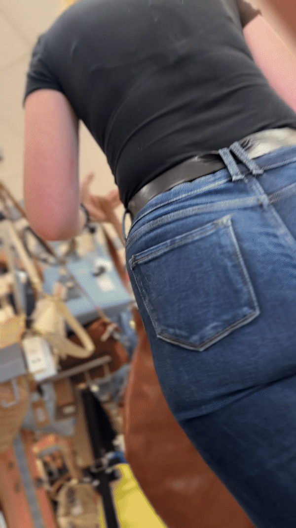 Sexyy Tjmax Employee With A Nice Phat Ass In Tight Flare Jeans  Her Gap Was So Crazy