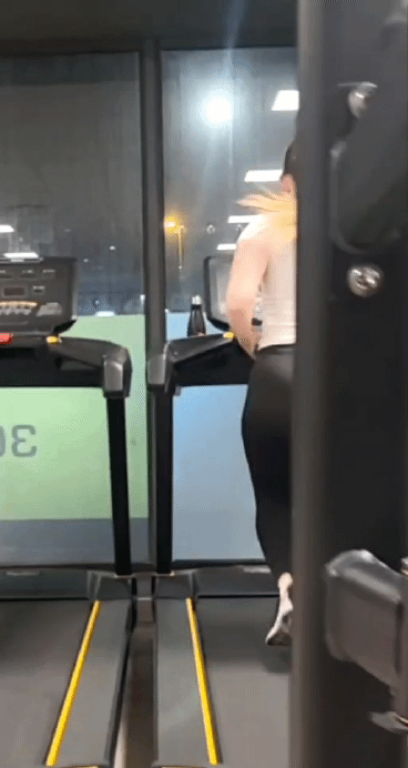 BLONDE PAWG W/ MEATY ASS