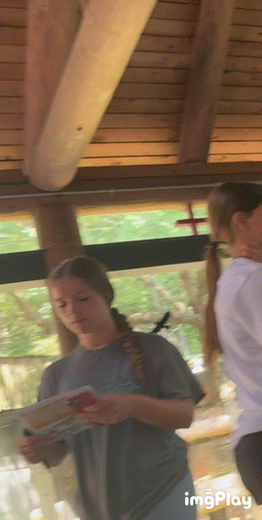 Cute PAWG at the ZOO W/VPL