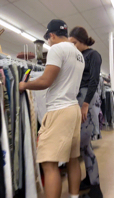 Pretty Latina has a sweet round ass that jiggle (gifs)