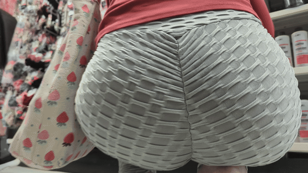 Asian milf @ the dollar store 4K pt.2 ***ITC/Giantess Series!***