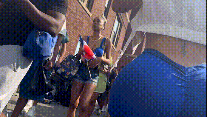 Dominican Parade Fat Ass Latina in blue leggings (OC)
