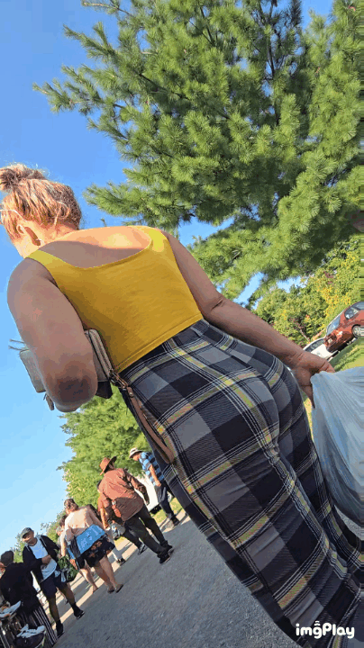 Phat Ass Milf Latina In Tight Plaid Leggings W/ Nice Tits🔥