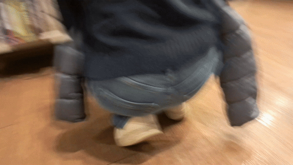 Cute Ass in Tight Jeans Bending Over (OC)