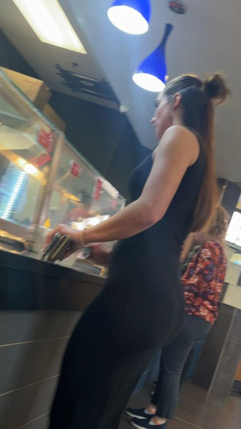 Fat booty brunette in tight black dress (oc)