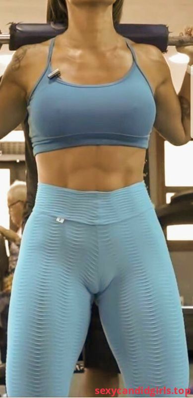  Muscular Girl in a Top and Yoga Pants Cameltoe Gym  Creepshot - item 1