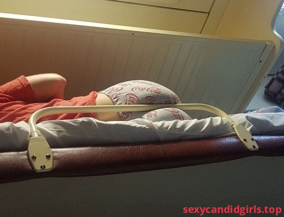 Sexycandidgirlstop Girl In Pants With Big Booty Sleeping In A Sleeping Train Car Creepshot