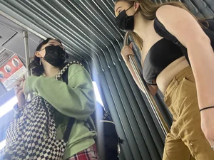Crop top teen