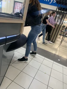 Teen slut tight jean ass