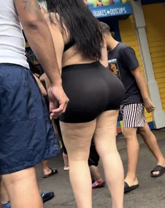 Beautiful Latina/ Massive BBL Ass Cheeks /