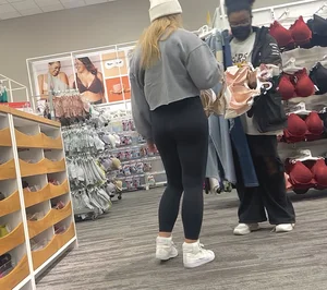 Blonde hottie + more