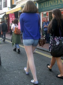 Various sexy teens in little shorts