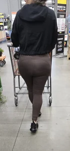 Milf (Gilf?) In skintight pants at Home Depot