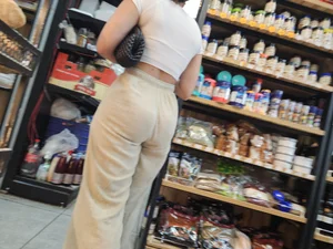 Her ass too big for the pants