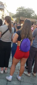 Big peach in shorts leggings, cute white girl