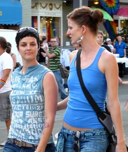 Candid tits and pokies