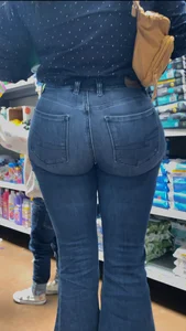 Latina Milf with tight jeans