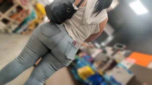 LATINA MILF