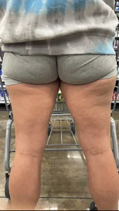 Pawg in light gray shorts