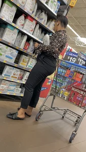 Sexy Juicy Big Bubble Butt Lightskinned Ebony Milf Dressed Classy😮‍💨