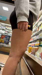 Fit college girl shows off her gains in thighs and