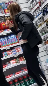Sexy leggings at the mall