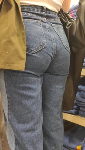 Cute teen in jeans busted me