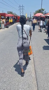 Stunning skinny butt with tight leggings showing VTL