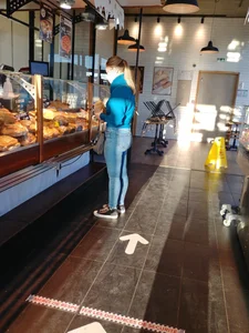 Bread is health ! Good girls also ! :P