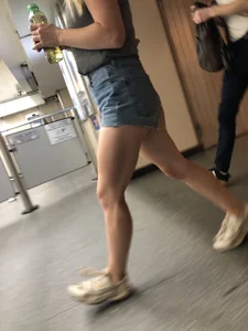 Girl with Hot Muscular Legs in Jeans Shorts Subway Creepshots