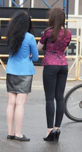 Street Candid Girl in Tight Jeans with Nice Ass