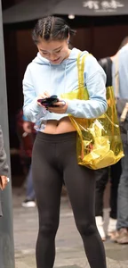 Hot Asian Girl in Leggings Candid Photo