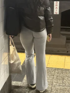 OC Nice Butt In Grey Sweats Subway Platform