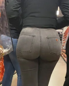 Perfect round ass.. begging for a hard spank