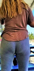 Latina wife with a fat ass in grey leggings