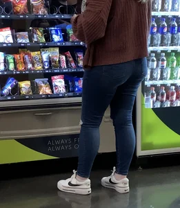 Ass Bending Over In Front Of Vending Machine (OC)