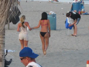 Mix of candid girls at the beach and in bikinis