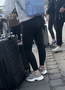 Tall European big bubbly ass ( OC , Airport Series )