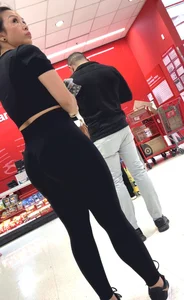Asian milf perfect round ass in yoga pants and top long creep