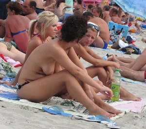 Topless and nude beach sexy girls