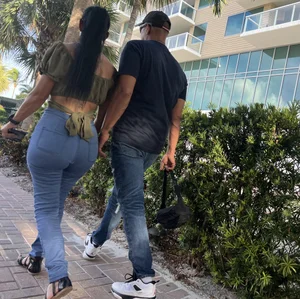 Slim thick Latina milf (oc)