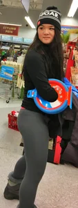 Chubby Teen Girl in Grey Yoga Pants at the Supermarket Candid Photos