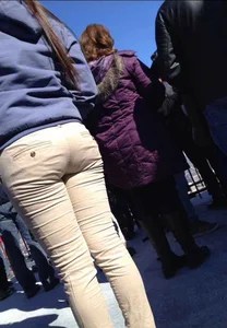 Sexy Teen JB Ass in Tight Pants Street Candid